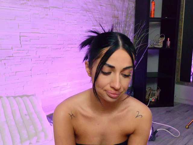 Sex chat gratuit in direct cu VanessaVosss pe BongaCams