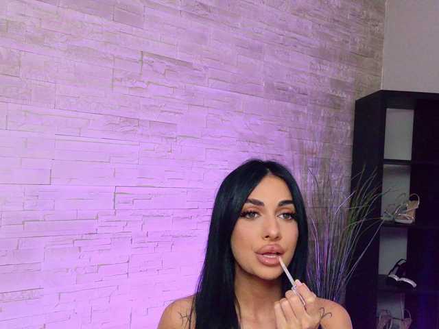 Sex chat gratuit in direct cu VanessaVosss pe BongaCams