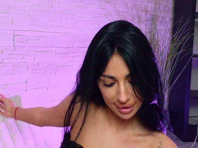 Sex chat gratuit in direct cu VanessaVosss pe BongaCams