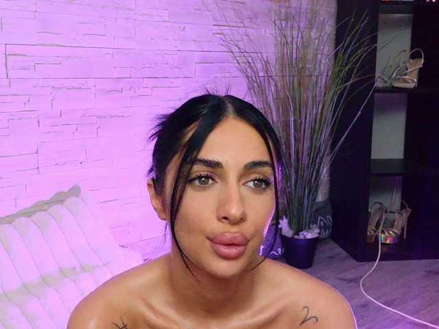 Sex chat gratuit in direct cu VanessaVosss pe BongaCams