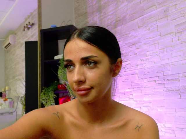 Sex chat gratuit in direct cu VanessaVosss pe BongaCams