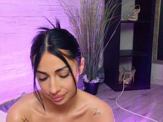 Sex chat gratuit in direct cu VanessaVosss pe BongaCams