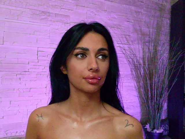 Sex chat gratuit in direct cu VanessaVosss pe BongaCams