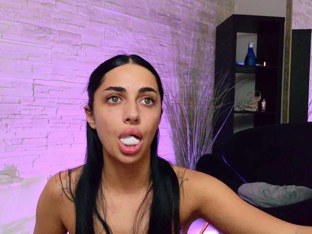 Sex chat gratuit in direct cu VanessaVosss pe BongaCams