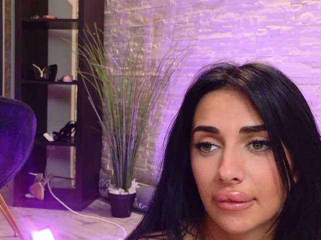 Sex chat gratuit in direct cu VanessaVosss pe BongaCams