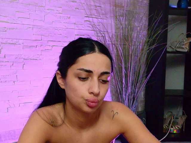 Sex chat gratuit in direct cu VanessaVosss pe BongaCams