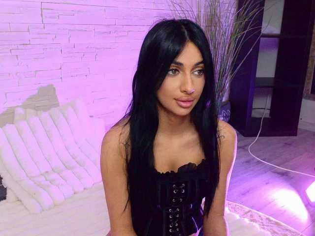 Sex chat gratuit in direct cu VanessaVosss pe BongaCams