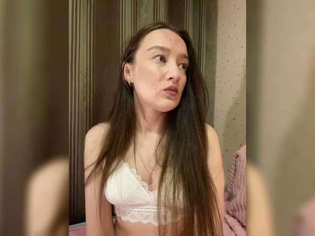Karinalive92 live cam on BongaCams