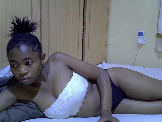 pretty-bianca live cam on BongaCams