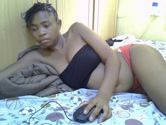 pretty-bianca live cam on BongaCams