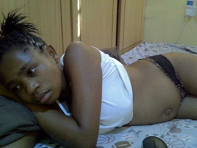pretty-bianca live cam on BongaCams