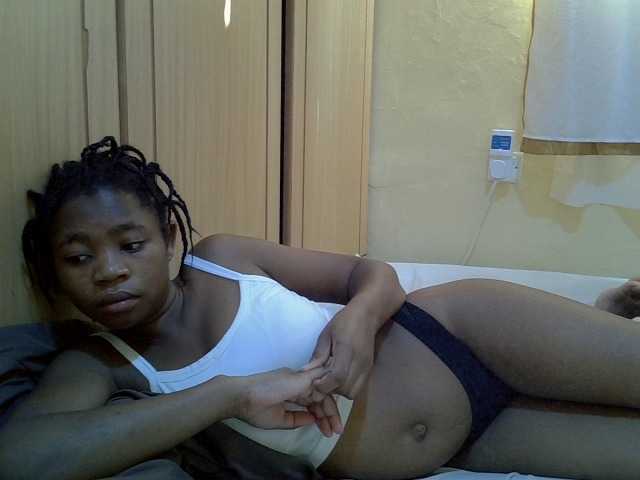 pretty-bianca live cam on BongaCams