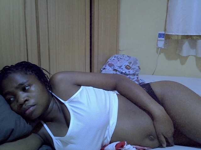 pretty-bianca live cam on BongaCams