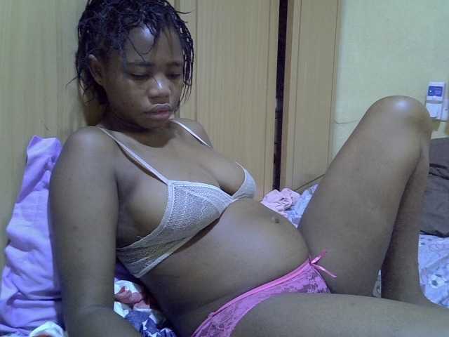 pretty-bianca live cam on BongaCams