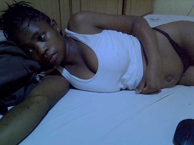 pretty-bianca live cam on BongaCams