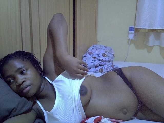 pretty-bianca live cam on BongaCams