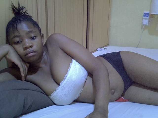 pretty-bianca live cam on BongaCams
