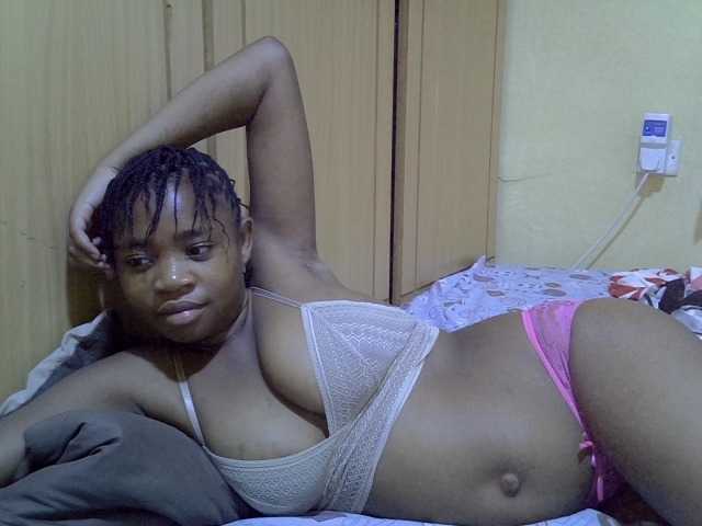 pretty-bianca live cam on BongaCams