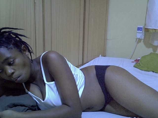 pretty-bianca live cam on BongaCams