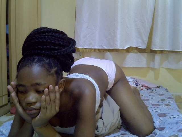 pretty-bianca live cam on BongaCams