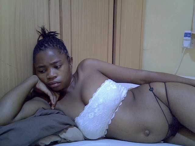 pretty-bianca live cam on UnifiedCams