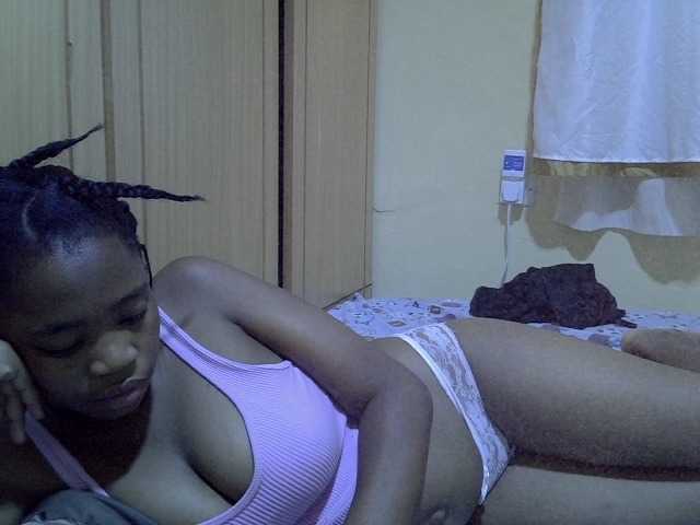pretty-bianca live cam on BongaCams