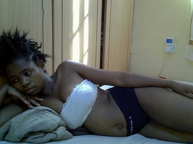 pretty-bianca live cam on BongaCams