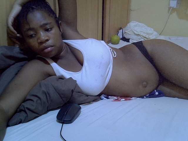 pretty-bianca live cam on BongaCams