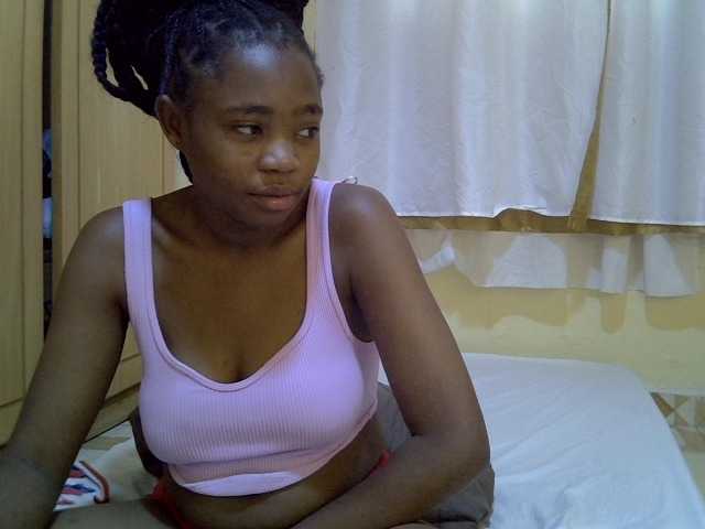 pretty-bianca live cam on BongaCams