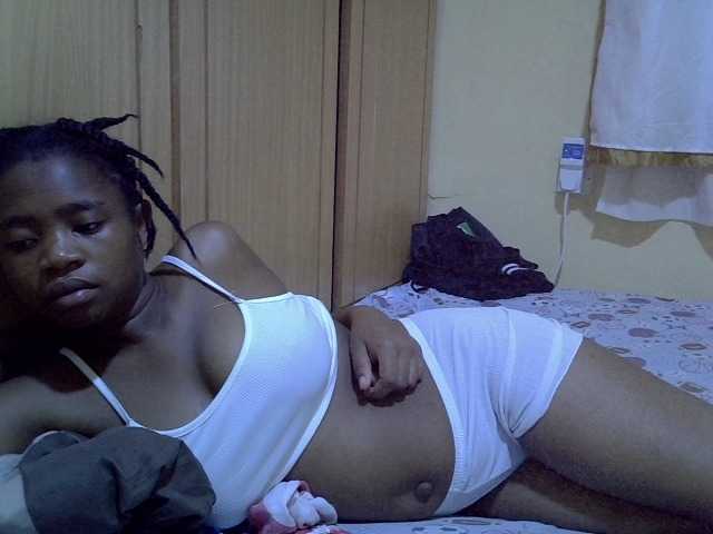 pretty-bianca live cam on BongaCams