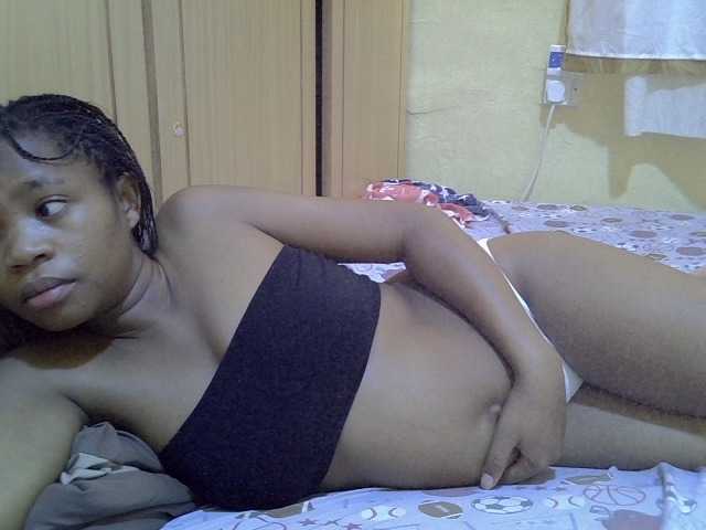 pretty-bianca live cam on BongaCams