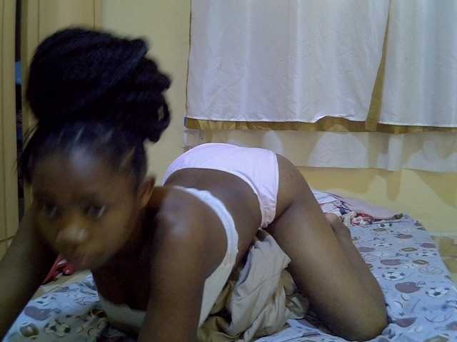 pretty-bianca live cam on BongaCams