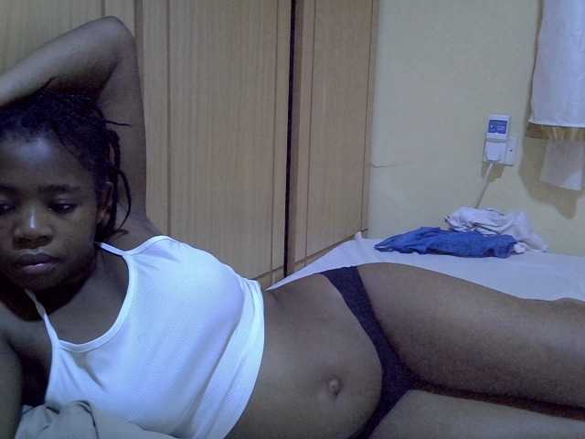 pretty-bianca live cam on BongaCams