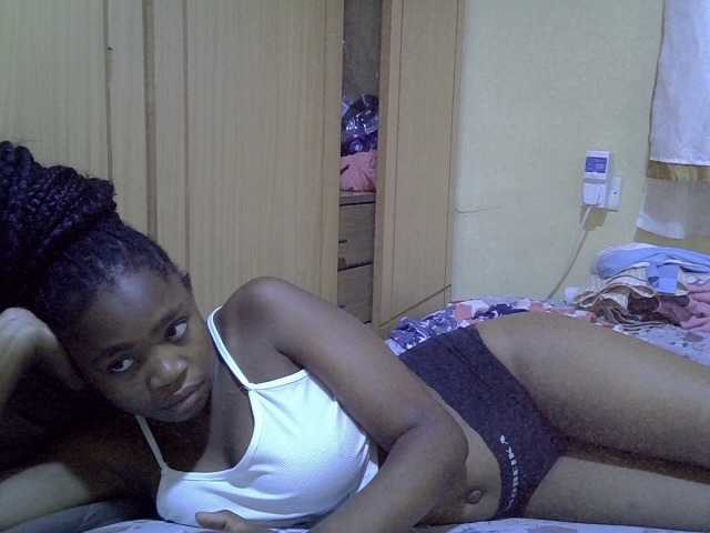 pretty-bianca live cam on BongaCams
