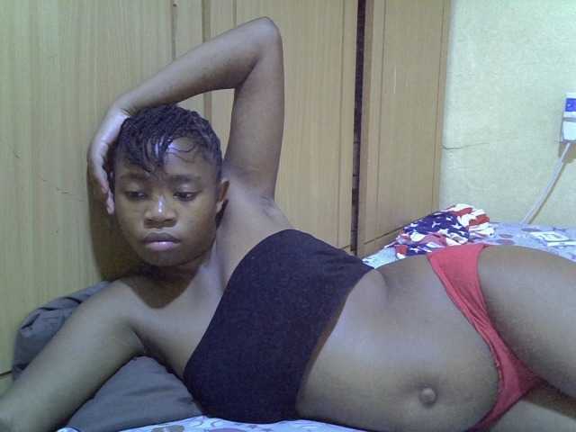 pretty-bianca live cam on BongaCams