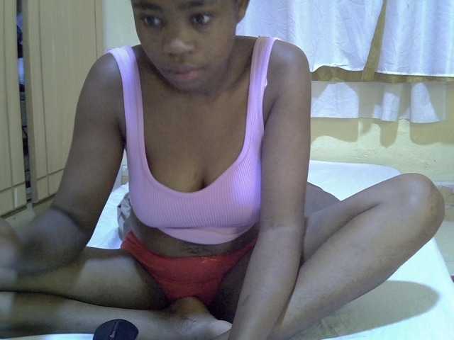 pretty-bianca live cam on BongaCams