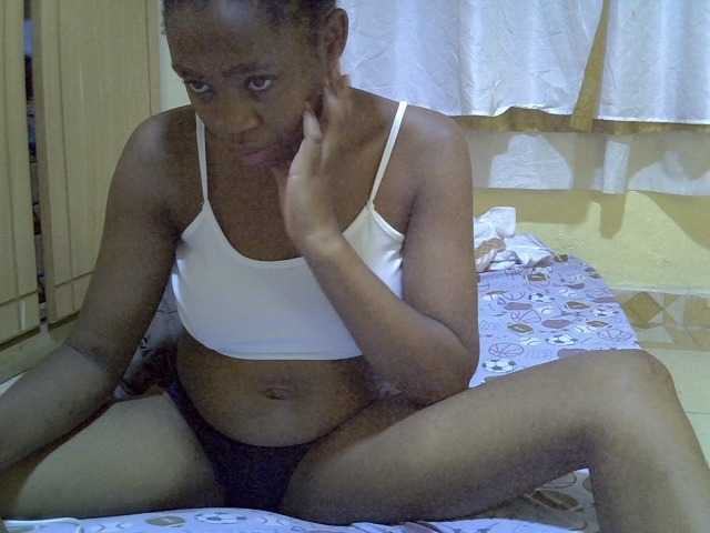 pretty-bianca live cam on BongaCams