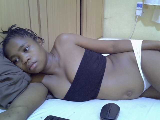 pretty-bianca live cam on BongaCams