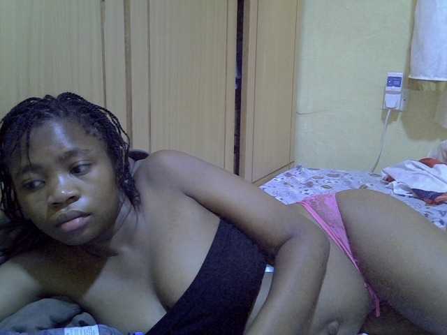 pretty-bianca live cam on BongaCams