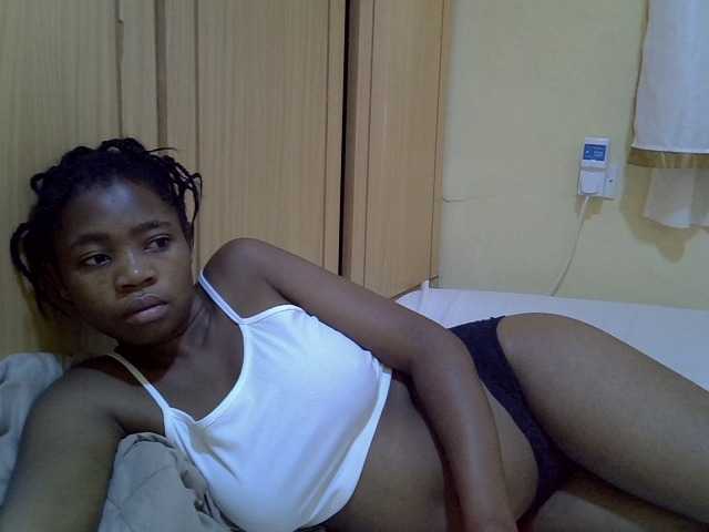 pretty-bianca live cam on BongaCams