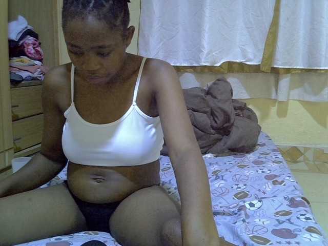 pretty-bianca live cam on BongaCams