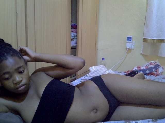 pretty-bianca live cam on BongaCams