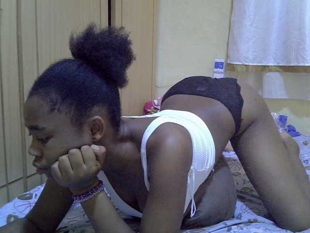 pretty-bianca live cam on BongaCams