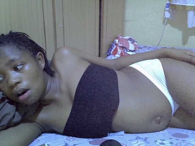 pretty-bianca live cam on BongaCams