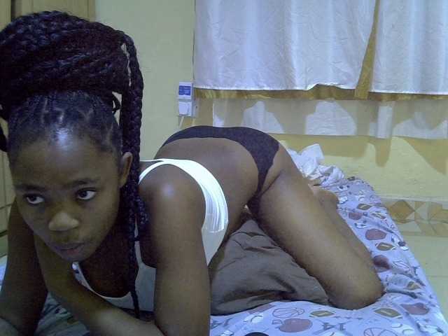 pretty-bianca live cam on BongaCams