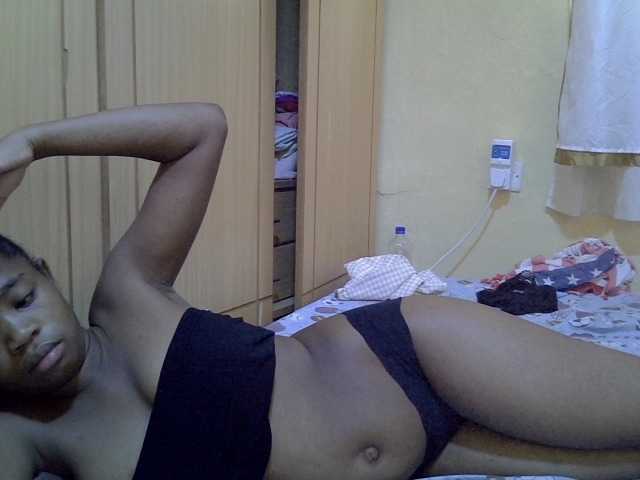 pretty-bianca live cam on BongaCams