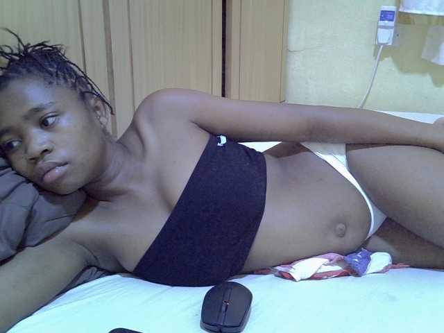 pretty-bianca live cam on BongaCams