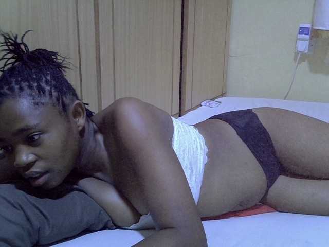 pretty-bianca live cam on BongaCams