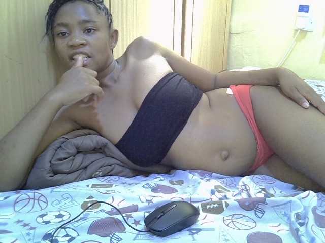 pretty-bianca live cam on BongaCams