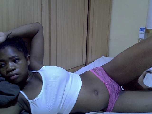 pretty-bianca live cam on BongaCams